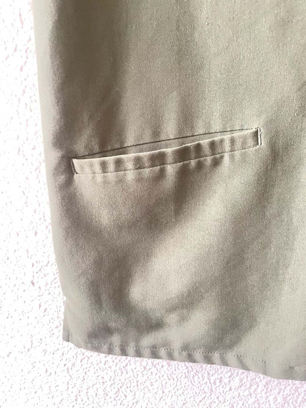 Figs Casma Three-Pocket Scrub Top Olive Green Women's XS - Picture 3 of 6